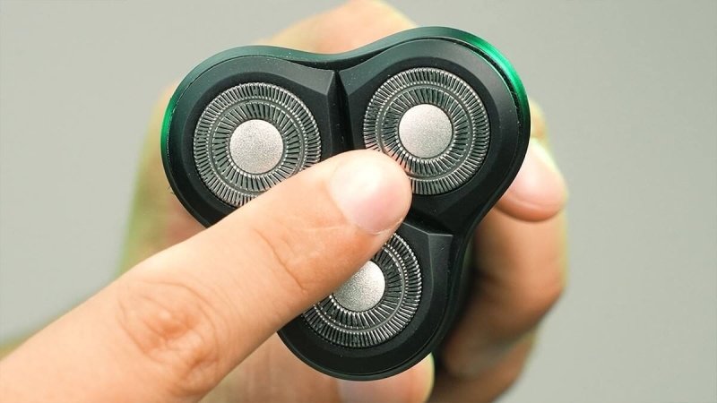 Gordon b31 Golarka elektryczna z rotacyjnymi głowicami.jpg