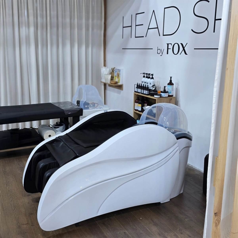 Fox head spa first class Łóżko z masażerem do zabiegów.jpg