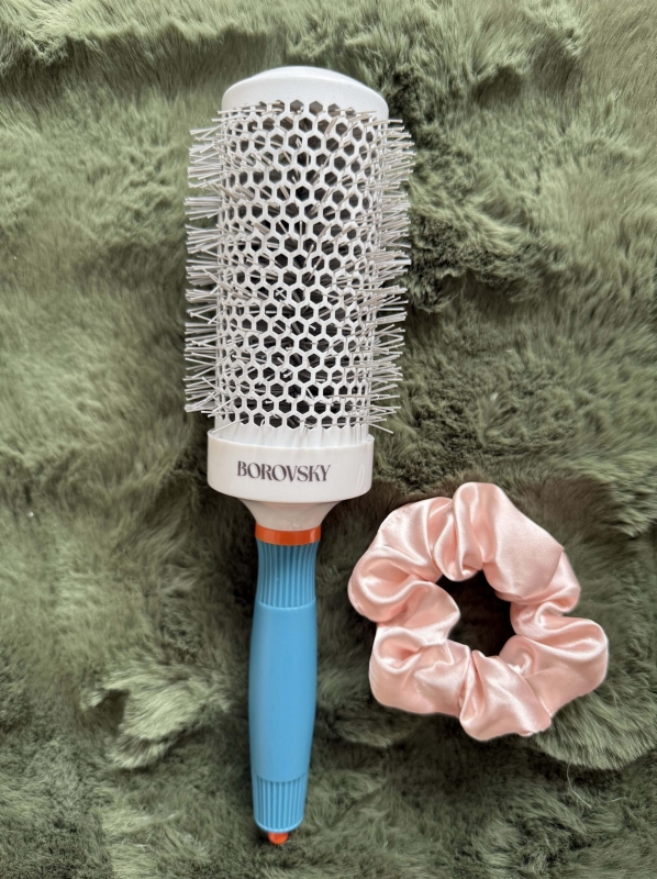 Szczotka okrągła do stylizacji włosów + gumka scrunchie.jpg