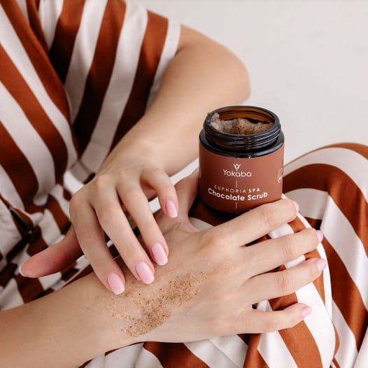 Yokaba chocolate scrub Czekoladowy peeling do ciała 100ml