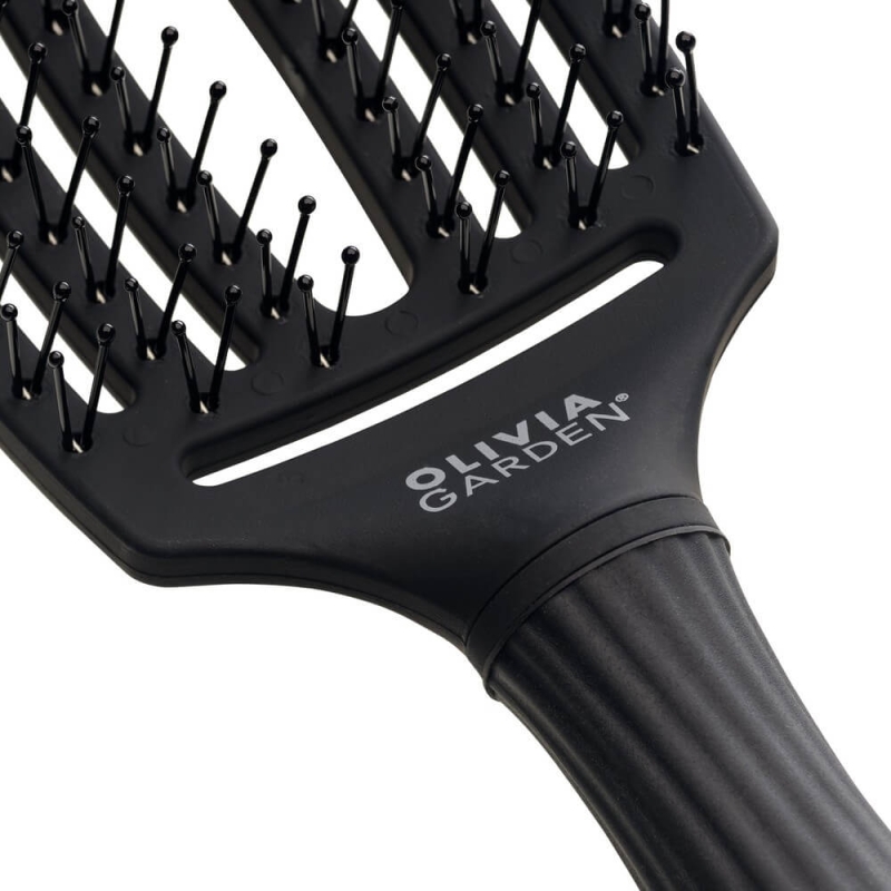 Olivia Garden finger brush double bristles full black Szczotka do włosów nylonowa czarna rozmiar M.jpg