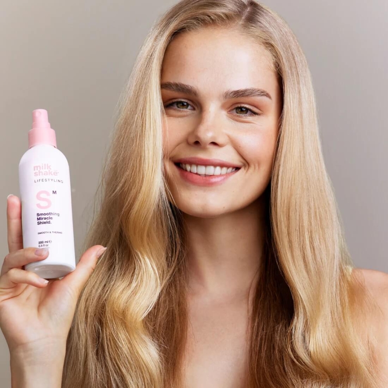 Milk shake lifestyling smoothing miracle shield Spray chroniący przed ciepłem i wilgocią 200ml.jpg