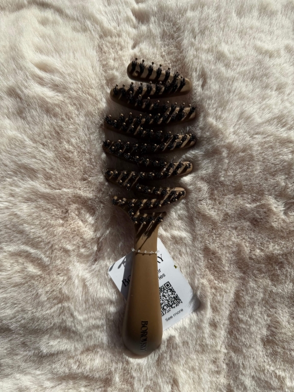 Borovsky hot mokka Szczotka do rozczesywania włosie dzika i nylon.jpg