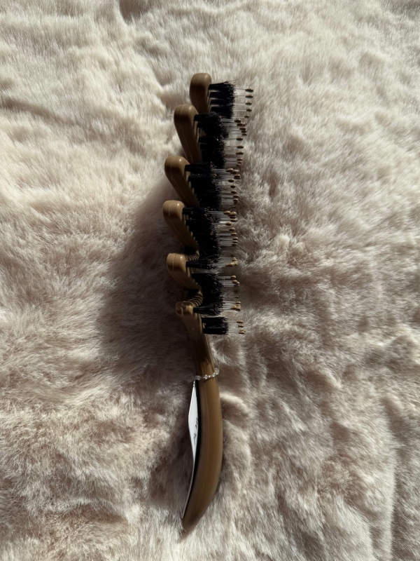 Borovsky hot mokka Szczotka do rozczesywania włosie dzika i nylon.jpg