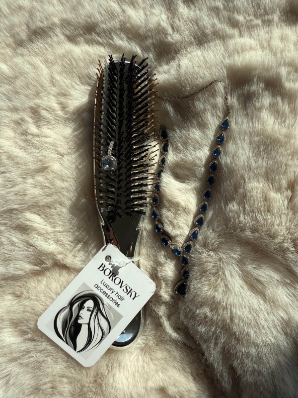 Scalp brush Borovsky silver Szczotka do pielęgnacji włosów i skóry głowy srebrna.jpg