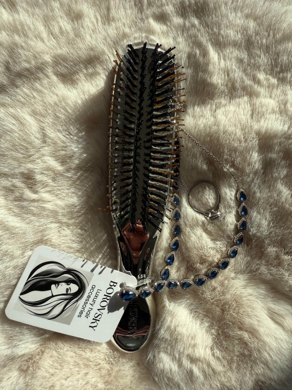 Scalp brush Borovsky silver Szczotka do pielęgnacji włosów i skóry głowy srebrna.jpg