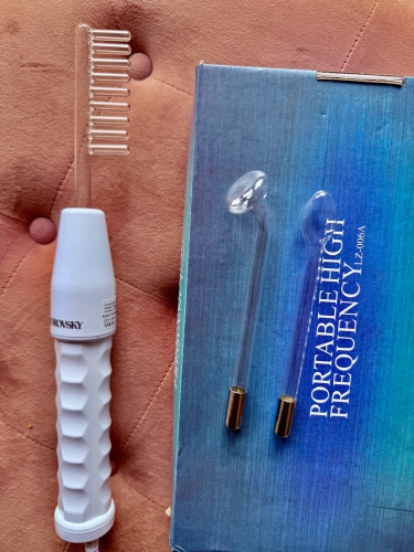 Borovsky Darsonval urządzenie do terapii i pielęgnacji skóry