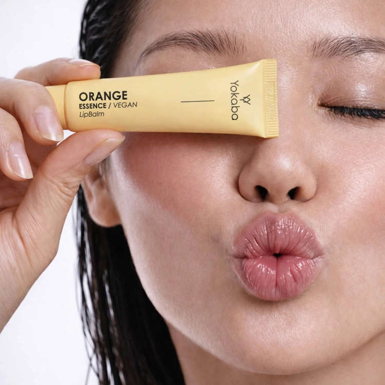Yokaba orange lip balm Balsam do ust o zapachu pomarańczy 15ml.jpg
