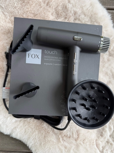 Fox touch Suszarka do włosów z jonizacją i dyfuzorem 1800w.jpg